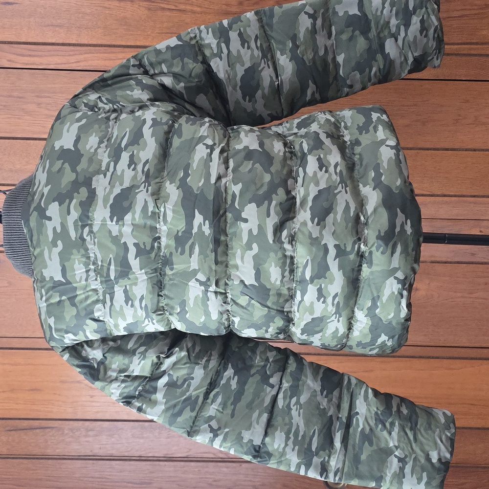 Helly Hansen camo puffer jacket - Picture 3 of 6